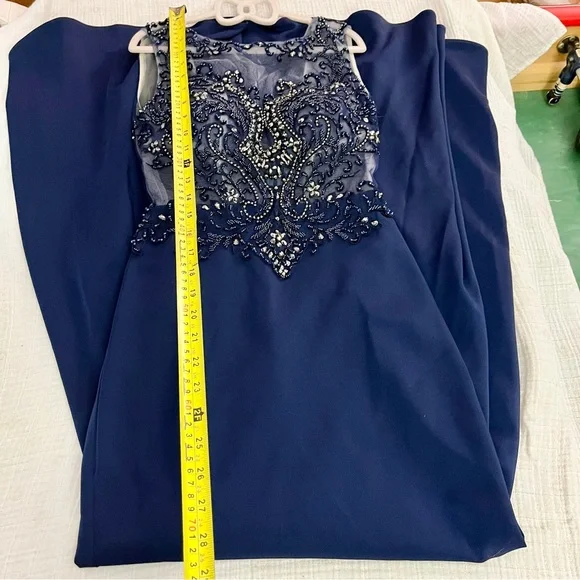 Sumptuous Navy Blue Embellished Evening Gown size 0 - Picture 14 of 16